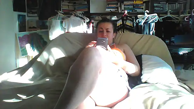 Snapshot of MariaAnaSunshine chatting on March 6, 7:49 am MariaAnaSunshine online show from March 6, 7:49 am