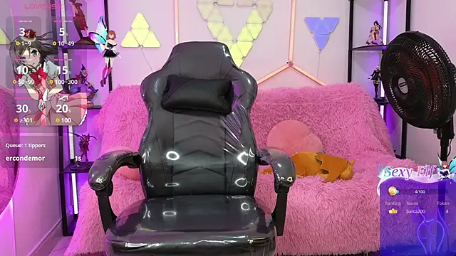 littlevixen18 online show from March 21, 5:45 pm