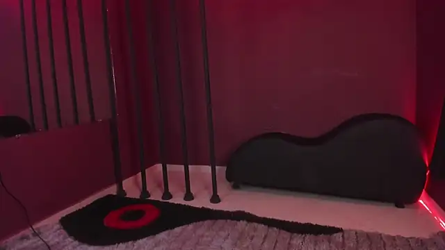 zoe roux21 online show from March 12, 11:53 am