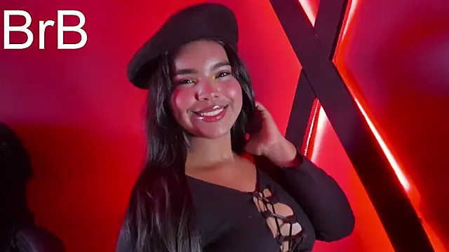 zoe roux21 online show from October 4, 9:46 pm