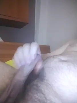 nudistu021 online show from April 18, 4:22 pm