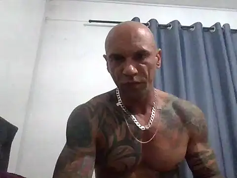 Arc8njoblack online show from November 4, 6:23 am