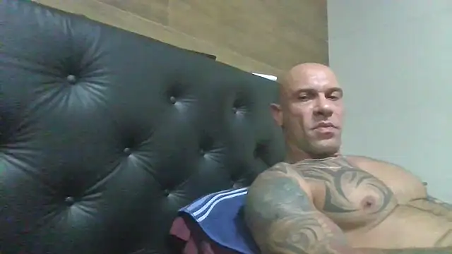 Arc8njoblack online show from April 8, 4:12 am