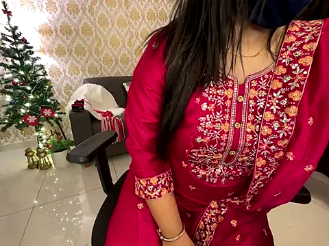 SamairAhh online show from December 3, 4:39 pm