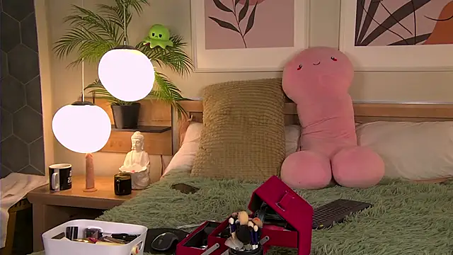 AshleyDouglas online show from January 18, 4:37 am