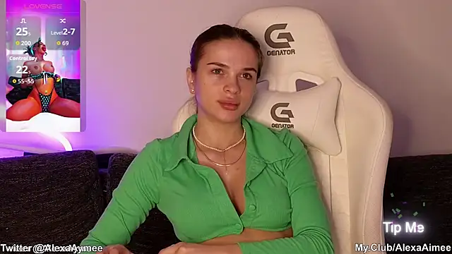 AlexaAimee online show from February 13, 9:38 am