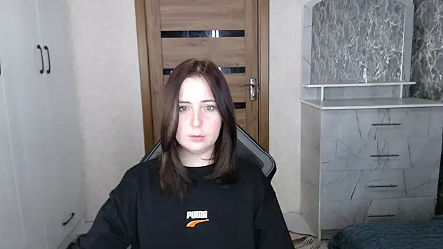 Kristy-Max online show from November 1, 10:45 pm