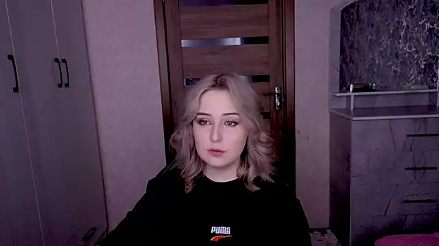 Kristy-Max online show from February 7, 11:19 pm