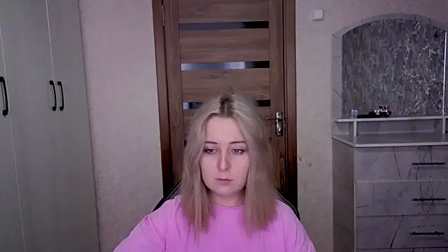 Kristy-Max online show from February 10, 10:03 pm