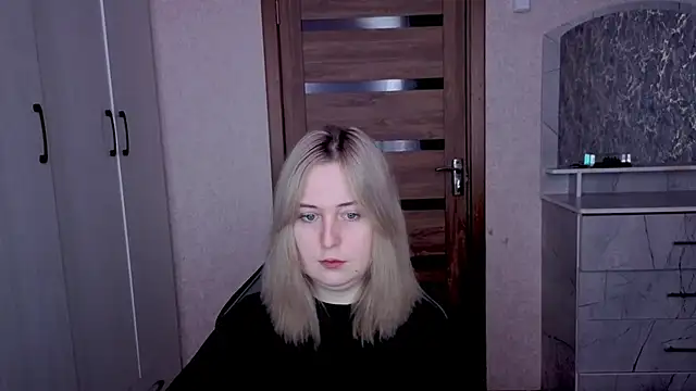 Kristy-Max online show from February 13, 7:59 am