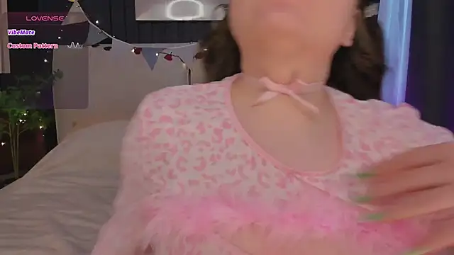 SunnyRisha online show from February 18, 8:59 am