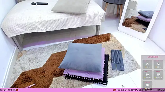  EmilyJireh  online show from February 25, 10:29 pm