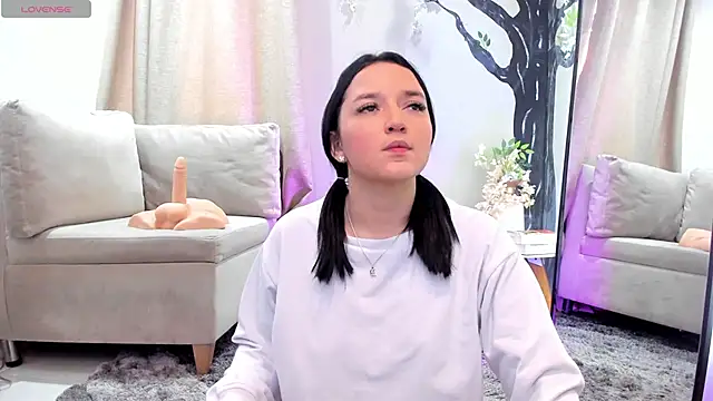  EmilyJireh  online show from March 15, 12:00 pm