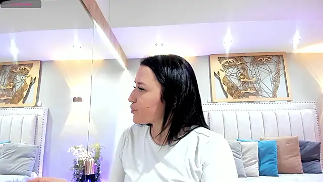  EmilyJireh  online show from March 17, 7:28 pm