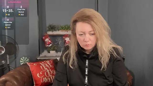 JesiaFoxi online show from December 22, 1:19 pm