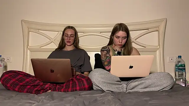 urmissalice online show from December 30, 6:38 pm