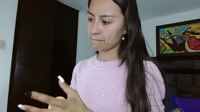 tatiana valencia online show from February 18, 3:43 pm