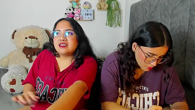 maddie-and-chelsea- online show from October 10, 8:02 am