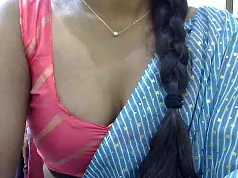 Snapshot of purple_69 chatting on February 9, 12:30 pm purple 69 online show from February 9, 12:30 pm