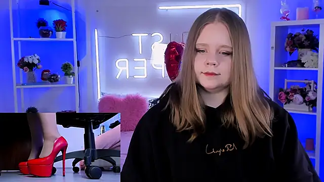 footfetish baby online show from March 2, 8:50 pm