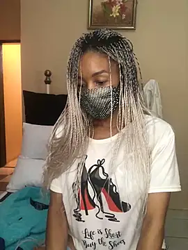 Snapshot of niccki3 chatting on December 28, 6:17 am niccki3 online show from December 28, 6:17 am