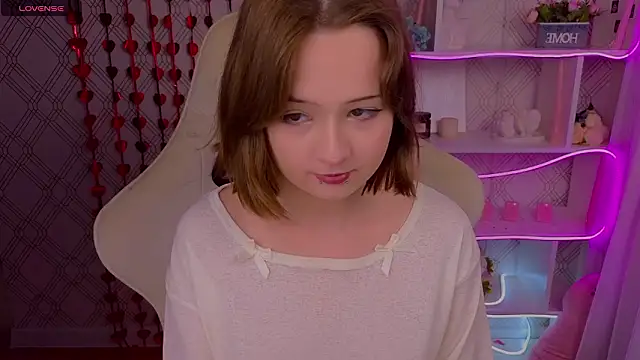 Mary uw online show from February 12, 4:40 am