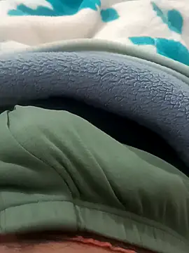 zazaza12ratyuijgg online show from January 15, 3:05 pm