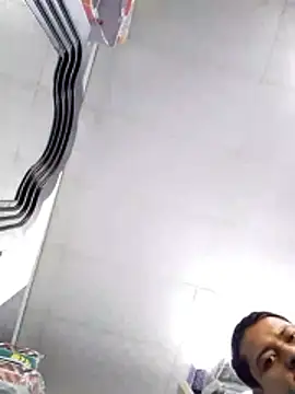 rober245 online show from January 13, 5:51 pm