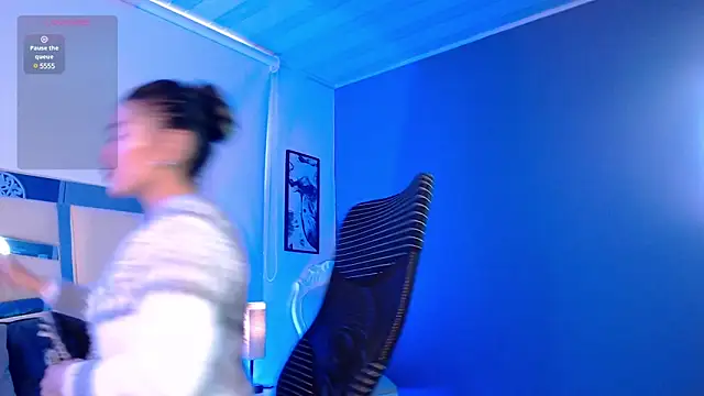 paulinabarnett- online show from February 27, 11:52 am