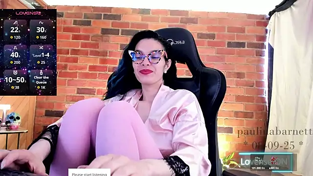 paulinabarnett- online show from September 8, 2:16 pm