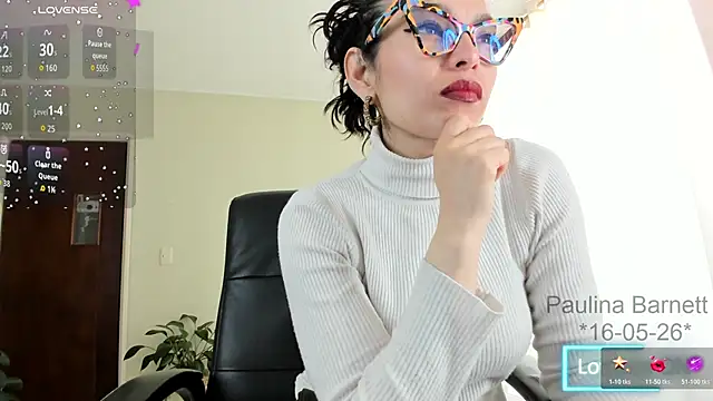 paulinabarnett- online show from May 16, 4:17 pm