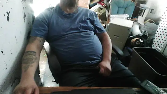 slickwill123 online show from March 14, 1:49 pm