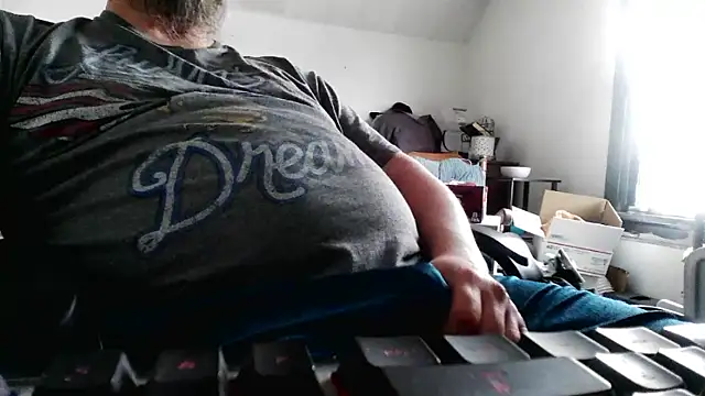 slickwill123 online show from March 22, 5:05 pm