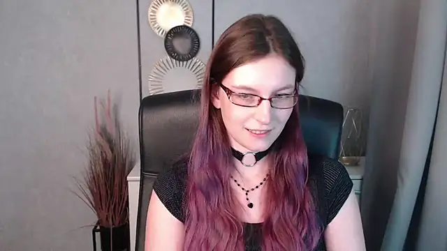 emmaxDelight online show from December 31, 12:36 pm