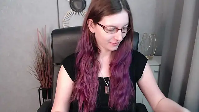 emmaxDelight online show from January 22, 6:42 am