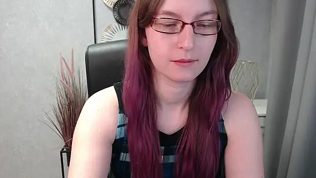 emmaxDelight online show from January 30, 10:19 am