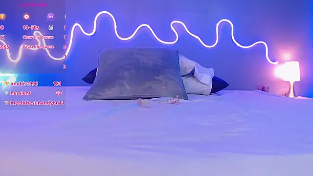 zoe jones13 online show from March 10, 9:43 am