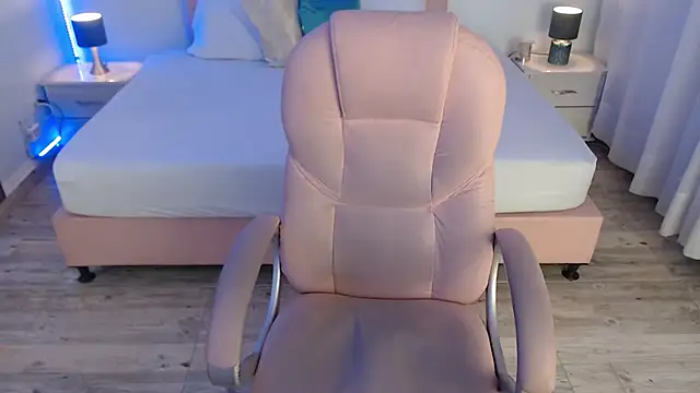 zoe jones13 online show from January 13, 3:23 am