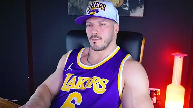 AngeloEric online show from December 12, 4:21 pm