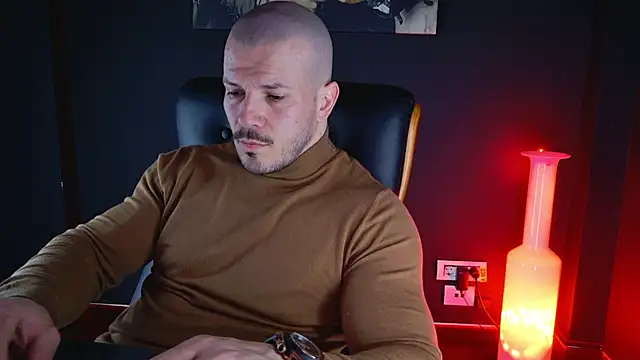 AngeloEric online show from December 17, 2:11 pm