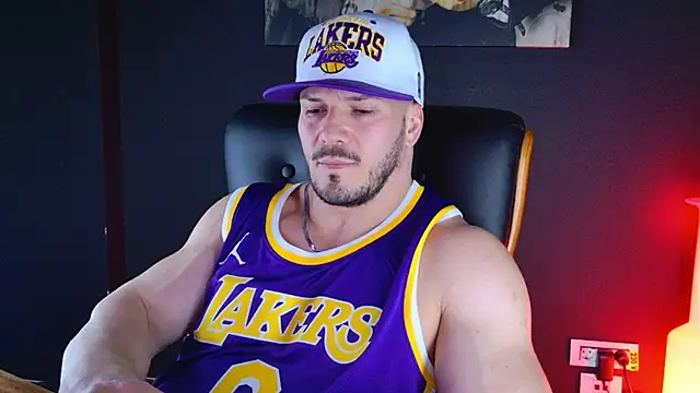 AngeloEric online show from January 3, 8:01 pm