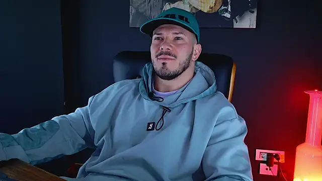 AngeloEric online show from January 6, 9:52 am