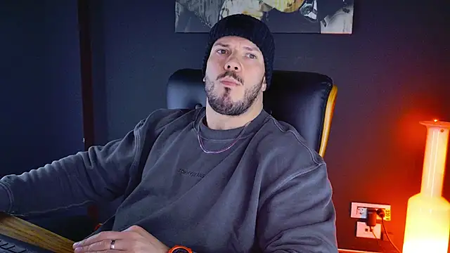 AngeloEric online show from January 27, 2:35 pm