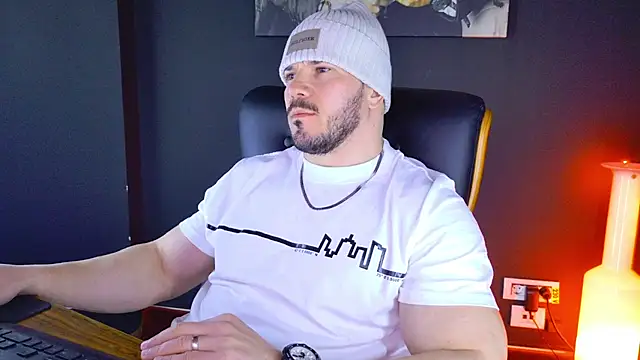 AngeloEric online show from January 29, 8:08 am