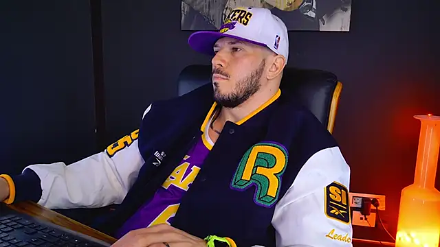 AngeloEric online show from February 7, 11:01 am