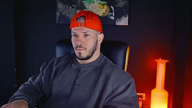 AngeloEric online show from March 18, 8:25 am