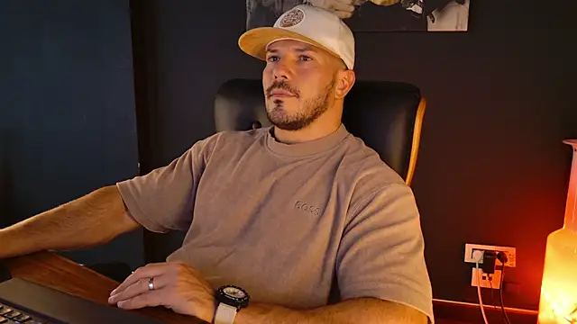 AngeloEric online show from September 30, 11:37 am