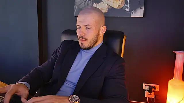 AngeloEric online show from November 24, 11:43 am