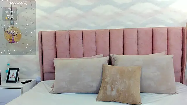 im gaby  online show from December 23, 2:39 pm