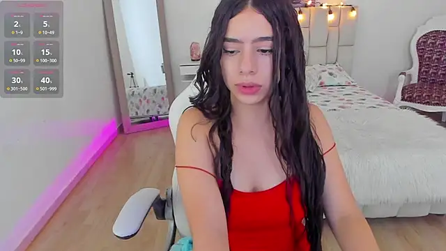 zoe turnner 18 online show from March 4, 11:51 am